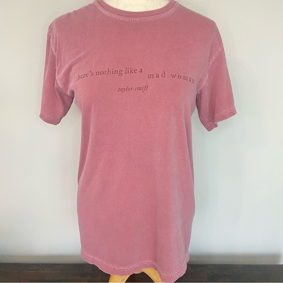 Taylor Swift Mad Woman Folklore T-shirt Flawed Size Small - Picture 1 of 8